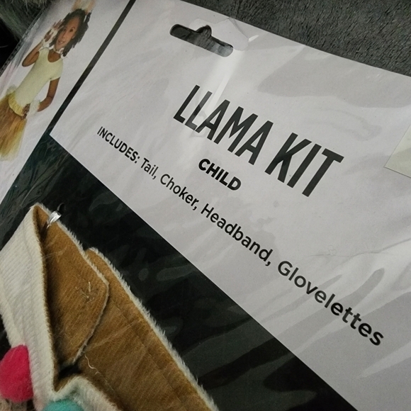 NWT Llama Kit Halloween Costume Cosplay Child OS Tail Headband Gloves Choker New - Picture 4 of 4